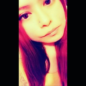 Meet your Posher, Pekena